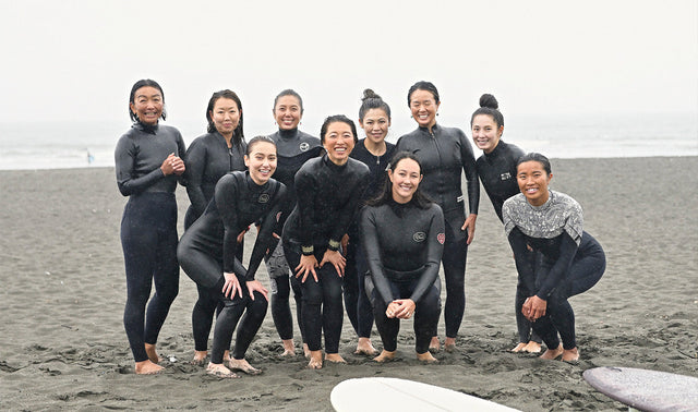 DEUS WOMENS x YR SURF SESSION