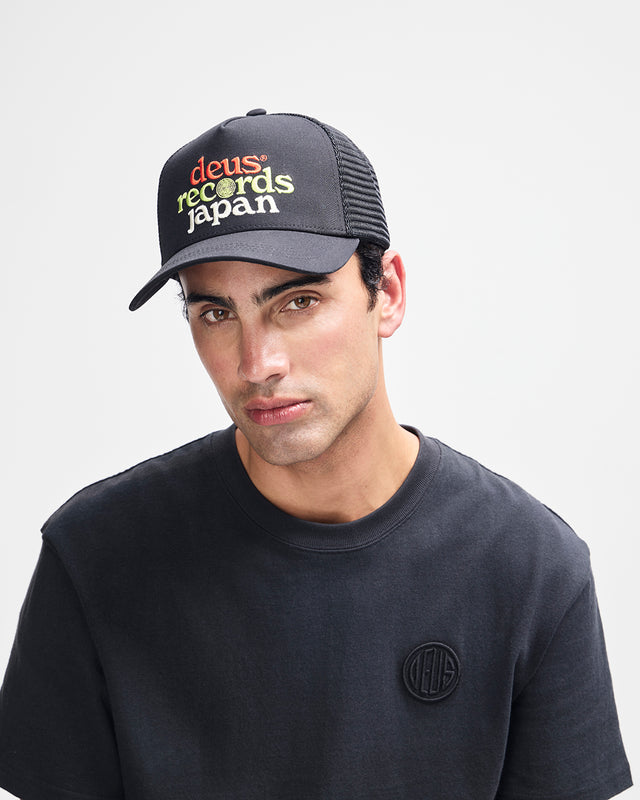 Strata Trucker - Black