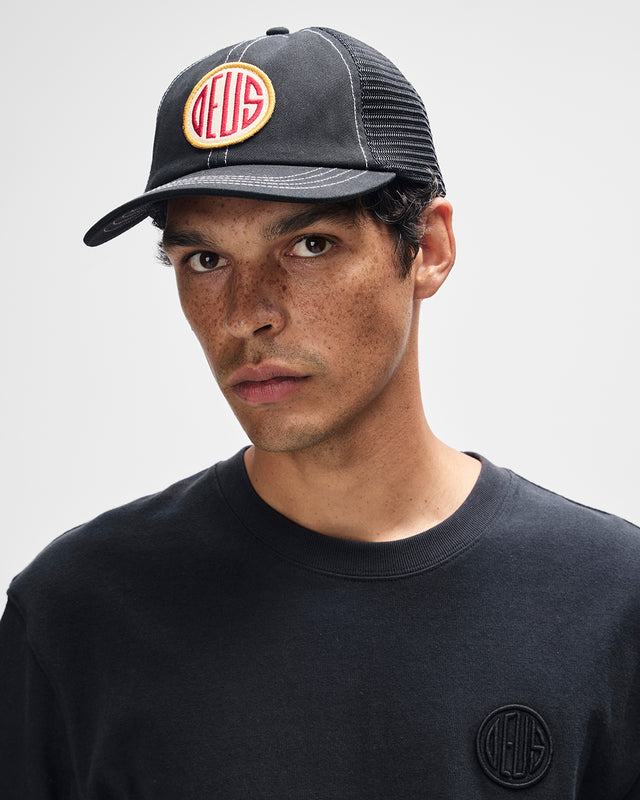 D261MHA332-PillTrucker-Black