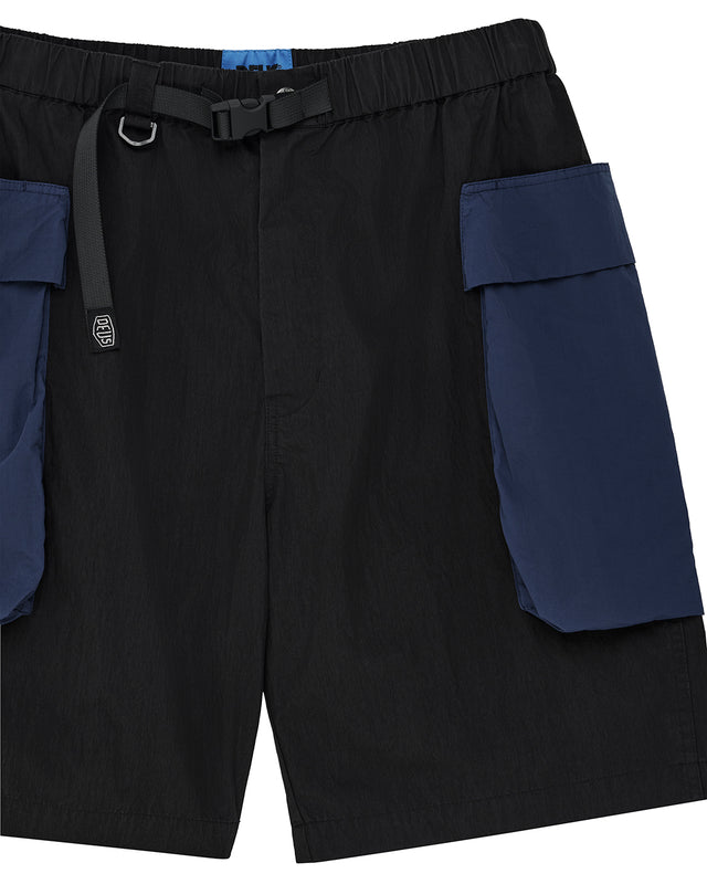 Duck Dive Short - Black