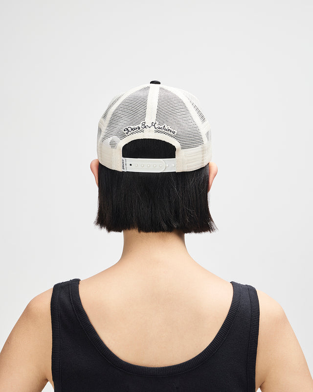 D261WHA846-ParisShieldTrucker