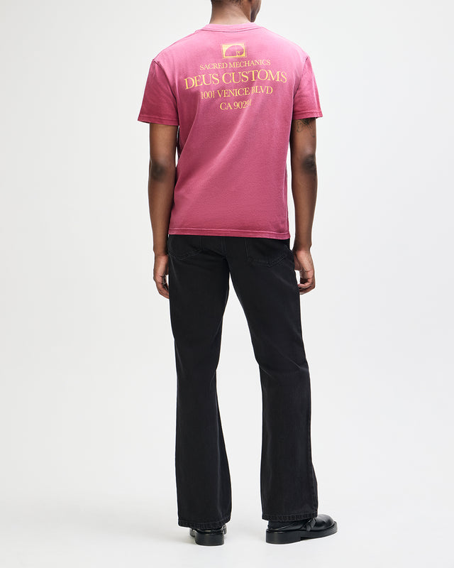 Curve Line Bootcut Jean - Washed Black