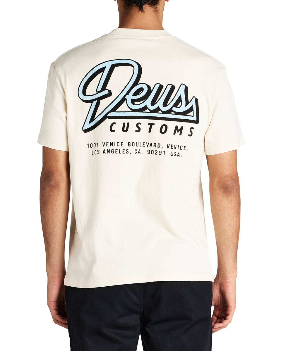 Tees | Deus Ex Machina | Conduit Tee - Dirty White – Deus Ex Machina ...