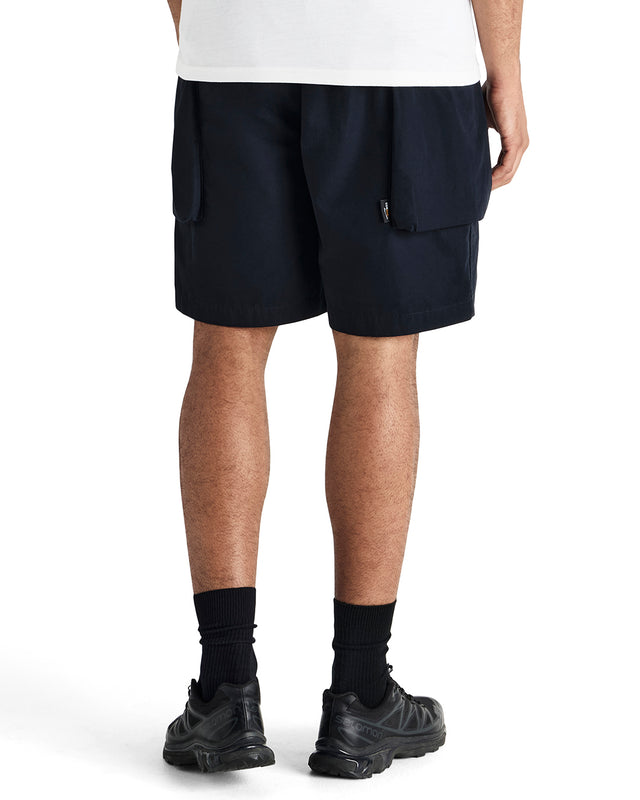 Duck Dive Short - Black