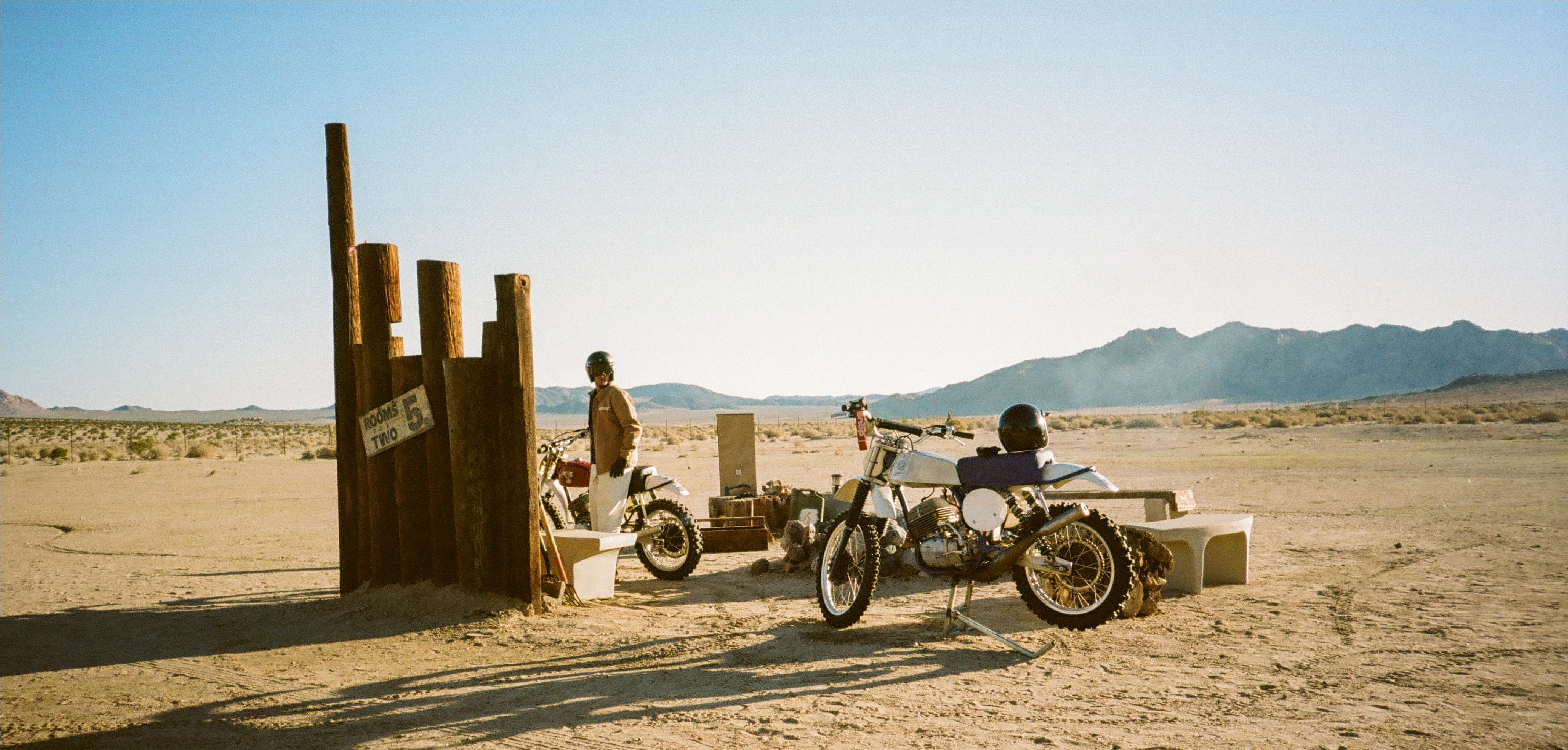 Deus x 100% – Deus Ex Machina Australia