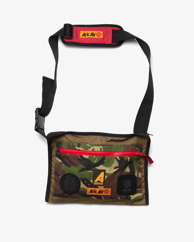 Deus x ArkAir Messenger Bag - Camo